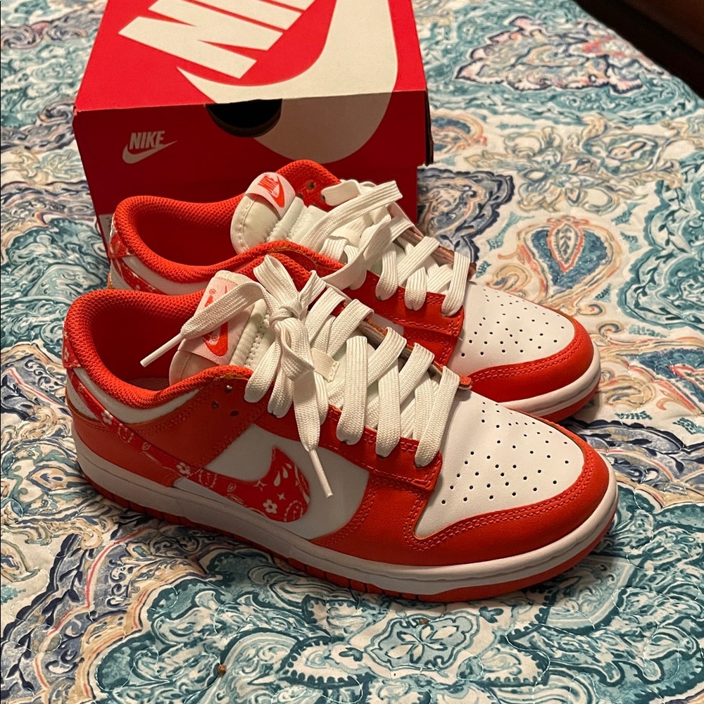 W Nike Dunk Low ESS